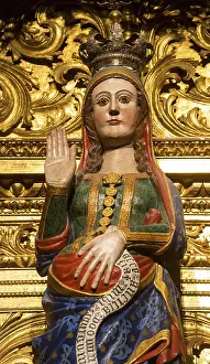 Statue of the pregnant Virgin Mary