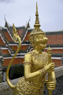 Statue in Wat Phra Kaew, Temple of the Emerald Buddha