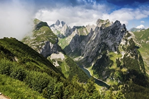 Steep mountains and clouds, Hoher Kasten