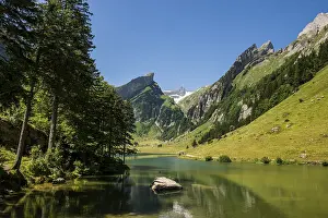 Steep mountains and lake, Seealpsee