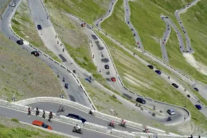 Category Mountain Landscapes Prints: Stelvio Pass with hairpin turns