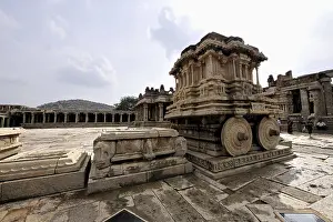 Stone Chariot Vithala Temple Hampi Karnataka India Asia October 2010