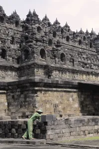 Stonemasonry, restoration of the Borobudur temple