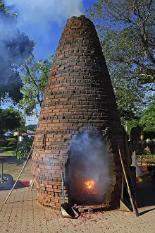 Stove for burning fireworks to honour the gods and to make wishes