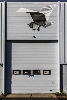 Street art Flight of a Man, outer wall of the former Keilewerf 1