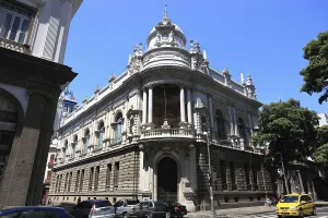 On the street Rua de Buenos Aires