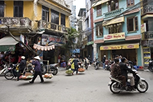 Street scene, Hanoi, Vietnam, Southeast Asia, Asia