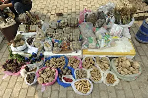 Category Historic EN Prints: Street stall with spices, herbs