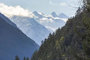 Framed Print : Stubai Glacier with Zuckerhutl Mountain Framed Print : Stubai Glacier with Zuckerhutl Mountain