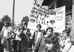 Students and teachers of the Scharnhorst Comprehensive School protested in 1982 against a planned change of status by