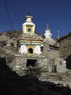 Stupa in Ngawal, Annapurna Conservation Area