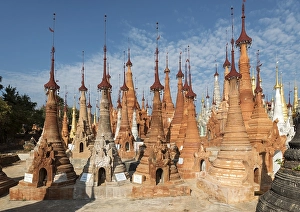 Stupas of Shwe Inn Thein Paya, pagoda complex