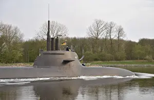 Submarine U33, Submarine sailing in the Kiel Canal