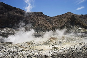 Category Mountain Landscapes Prints: Sulphuric steam, White Island, North Island