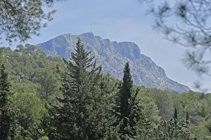 Summit Croix de Provence 946m, mountains