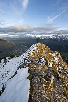 Summit cross at the summit of the Kramerspitz