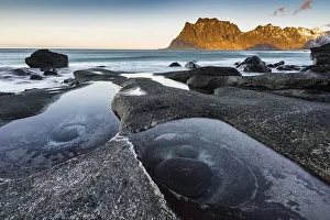 Last sunlight, beach of Uttakleiv