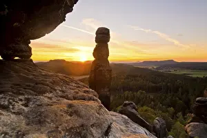 Sunrise at the Barbarine rock, Pfaffenstein