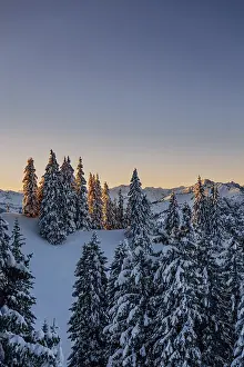 Sunrise snow tour on the Tegelberg in the Allgaeu in Bavaria