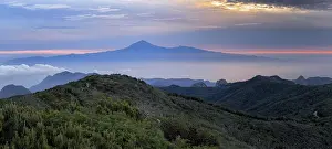 Sunrise, view of Mount Teide from Alto de Garajonay