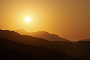 Category Mountain Landscapes Prints: Sunset, Backlight, White Mountains