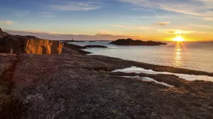 Sunset on the coast, near Henningsvaer