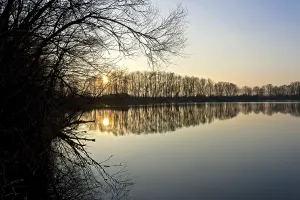 Sunset at Moosinninger Weiher, quarry pond