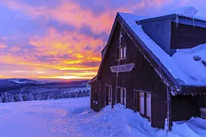 Sunset at the Wossecker Baude on a winter's day