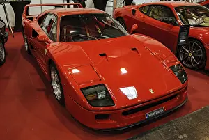 Supercar Spupersportwagen Ferrari F40 for road registration with technology from FIA Formula 1 racing from 80s 90s