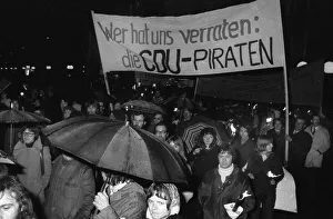 Supporters and friends of the SPD/FDP government coalition demonstrated in Bonn on 26 April 1972 with a torchlight