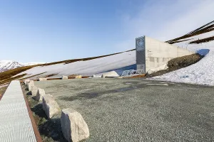Svalbard Global Seed Vault, Longyearbyen
