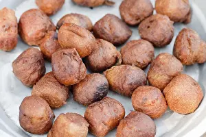 Category Historic EN Prints: Sweet pakoda, Karnataka, India