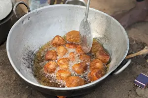 Category Historic EN Prints: Sweet pakoda, Karnataka, India