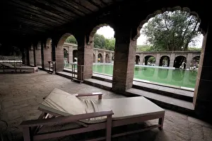 Category Historic EN Prints: Swimming pool at balsamand lake palace hotel