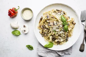 Tagliatelle pasta with mushrooms