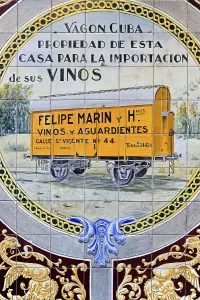 Tavern Casa do Companeiro, painted wall tile on the facade
