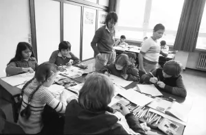 Teaching at a Hauptschule. The proportion of pupils with German parents is smaller than that with migrants 09