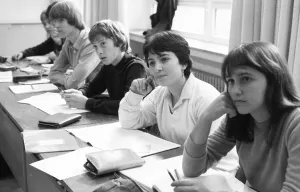 Teaching at a Hauptschule. The proportion of pupils with German parents is smaller than that with migrants 09