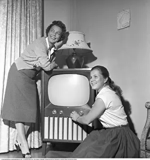 A television set from the 1950s