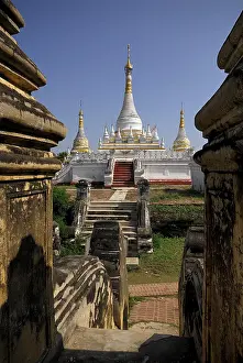 Temple complex, white stupa, Mandalay