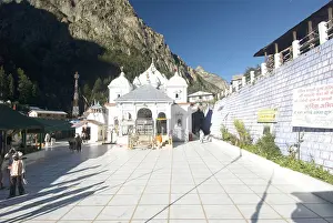 Category Historic EN Prints: Temple of ganga river devi at Gangotri in morning time
