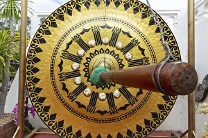Temple gong (also Victory Gong or Luck Gong)