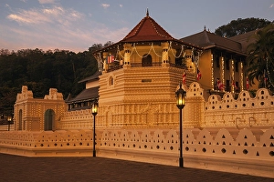 Temple of the Sacred Tooth Relic