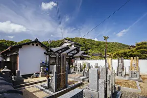 Tenryu-ji temple on a warm spring day in Arashiyama