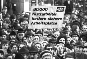 The Textile and Garment Workers Union (GTB) demonstrated in Bonn with about 10