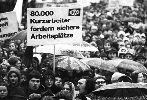 The Textile and Garment Workers Union (GTB) demonstrated in Bonn with about 10