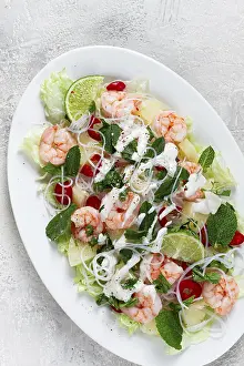 Thai salad with shrimp and rice noodles