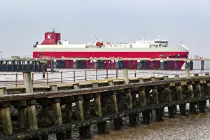 Thames Highway KESS vehicle carrier ship docked