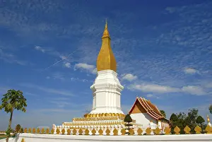 Theravada Buddhism, That Sikhottabong golden stupa