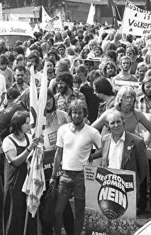 Several thousand demonstrators came to protest for disarmament and peace in Vietnam on Anti-War Day